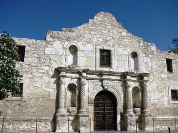 This photo of the Alamo (the shrine to Texas independence) in San Antonio, Texas was taken by Laura Shreck of Littleton, Colorado.